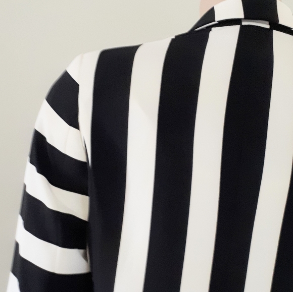 Imperial | Open Front Striped Blazer - Picture 6 of 11